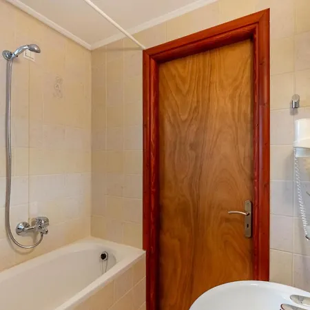 Kosmos St1 In Agios Stefanos