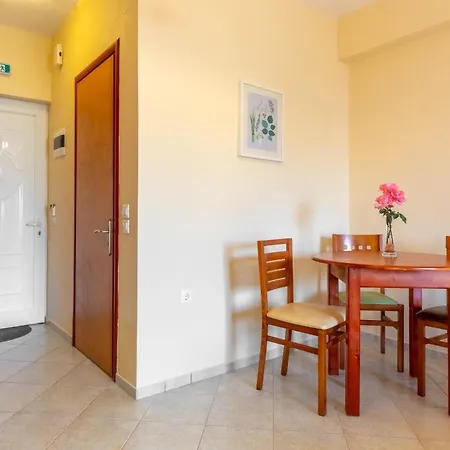 Kosmos St1 In Agios Stefanos 4*