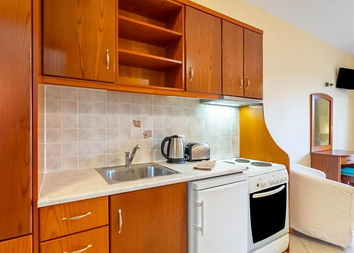 Kosmos St1 In Agios Stefanos 4*