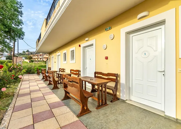 Kosmos St1 In Agios Stefanos 4* Агиос Стефанос